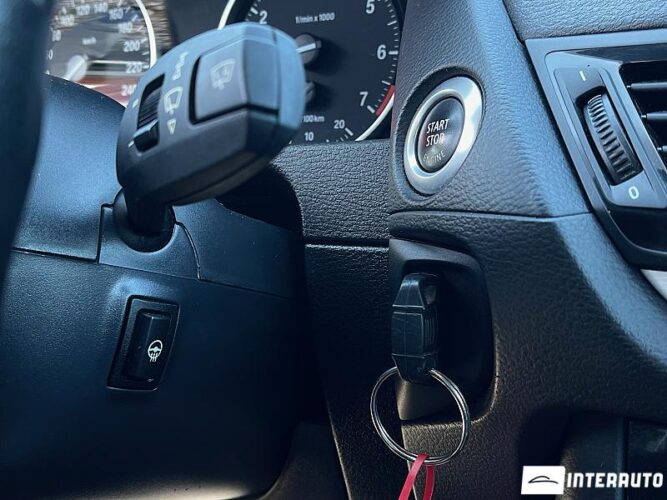 BMW X1 2.0i 41 interauto-car