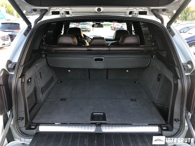 BMW X5 4.0e 51 interauto-car