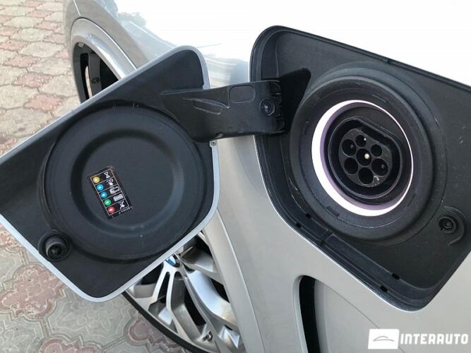 BMW X5 4.0e 53 interauto-car