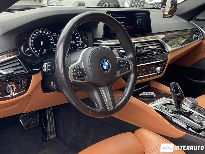 BMW 530e 45 interauto-car