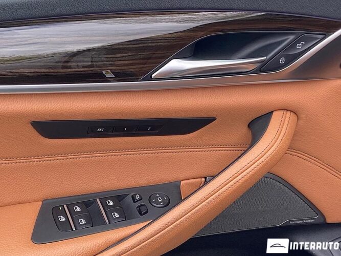 BMW 530e 42 interauto-car