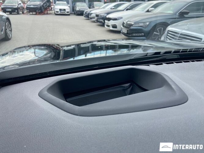 BMW 530e 47 interauto-car