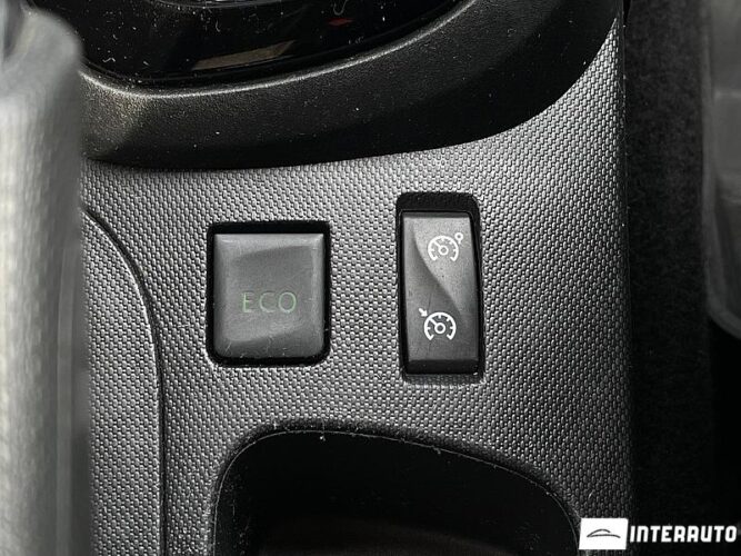 Renault Captur 42 interauto-car