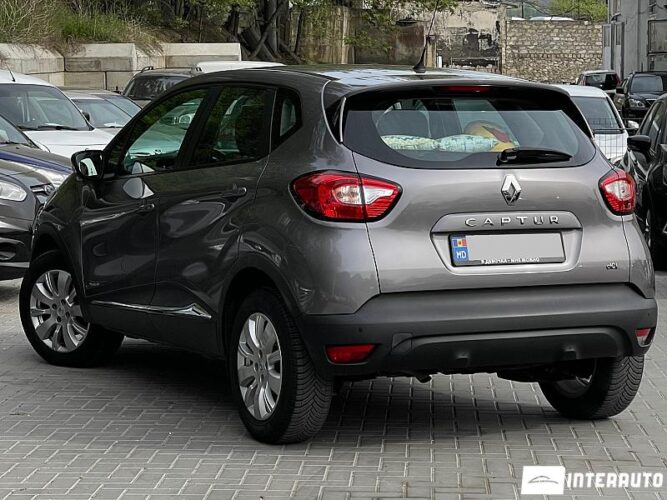 Renault Captur 32 interauto-car