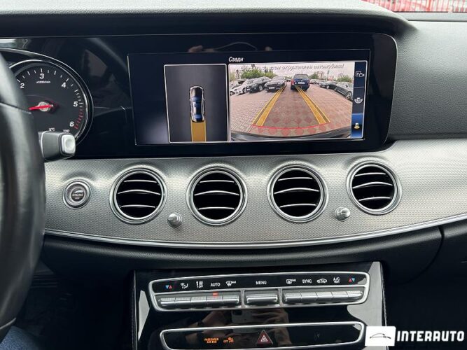 Mercedes E 220 42 interauto-car