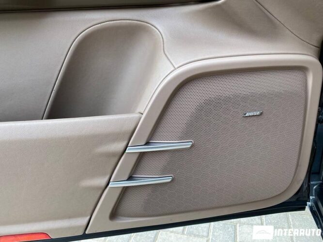 Porsche Cayenne 42 interauto-car