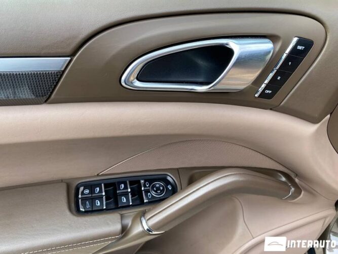 Porsche Cayenne 34 interauto-car