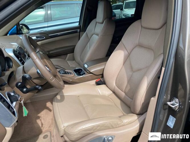 Porsche Cayenne 35 interauto-car
