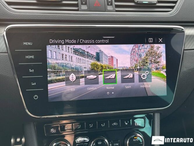 Skoda Superb 44 interauto-car