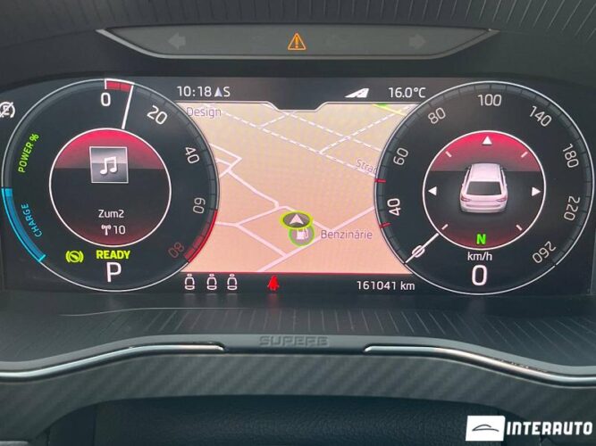 Skoda Superb 42 interauto-car