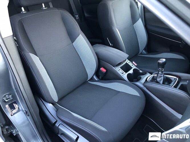Nissan Qashqai 35 interauto-car