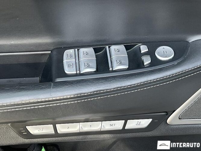 BMW 740e 42 interauto-car