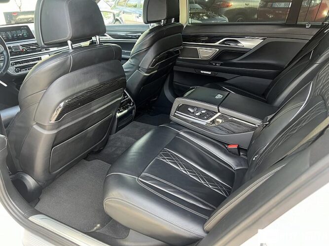 BMW 740e 56 interauto-car