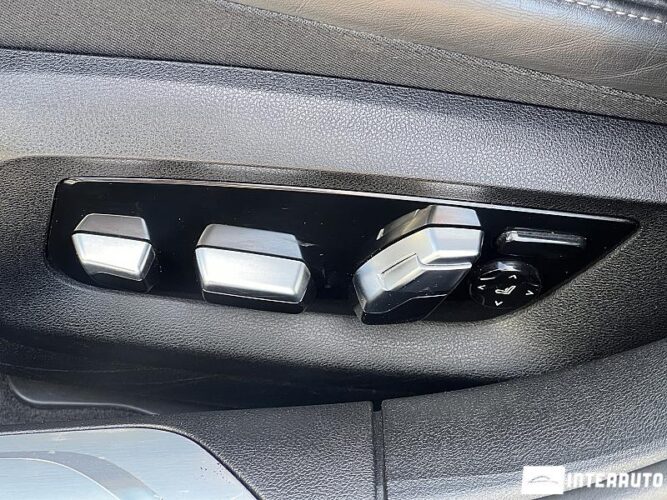 BMW 740e 52 interauto-car