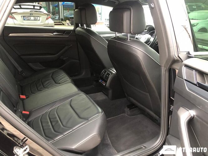 Volkswagen Arteon 46 interauto-car