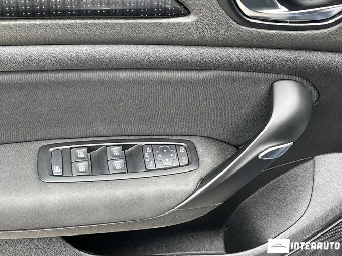 Renault Megane 33 interauto-car