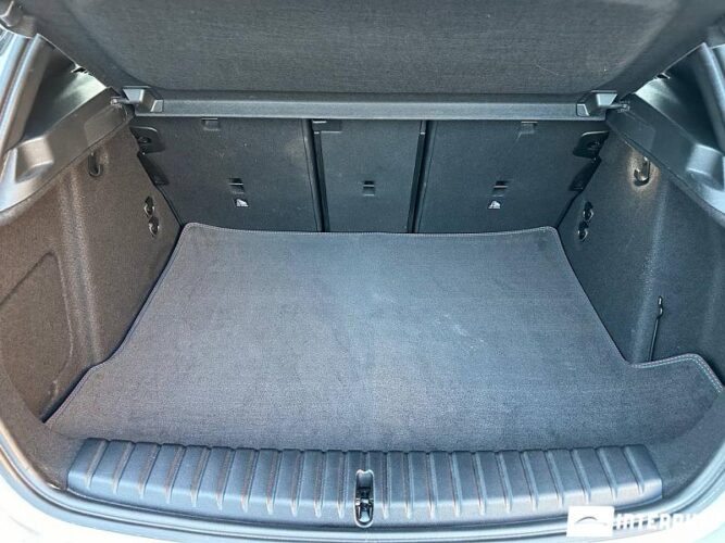 BMW M135 51 interauto-car