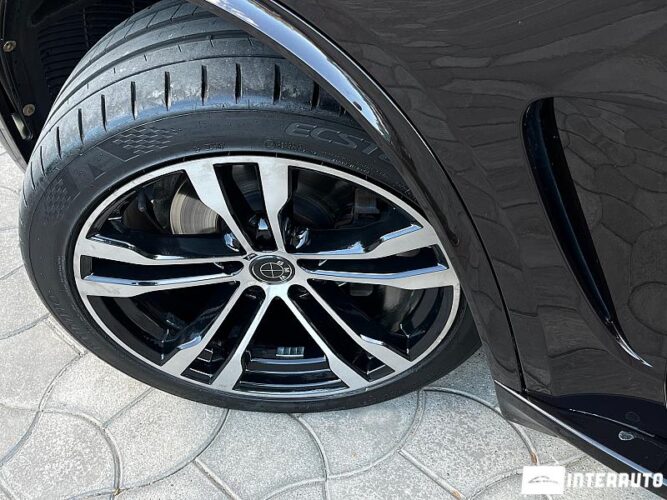 BMW X5 3.0D 40 interauto-car