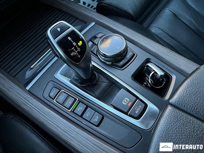 BMW X5 3.0D 50 interauto-car
