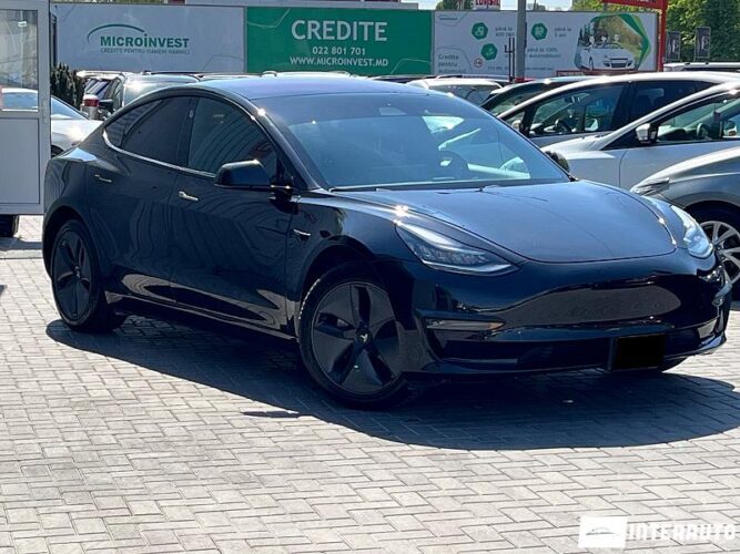 Tesla Model 3 31 interauto-car