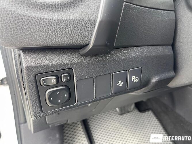 Toyota Auris 46 interauto-car