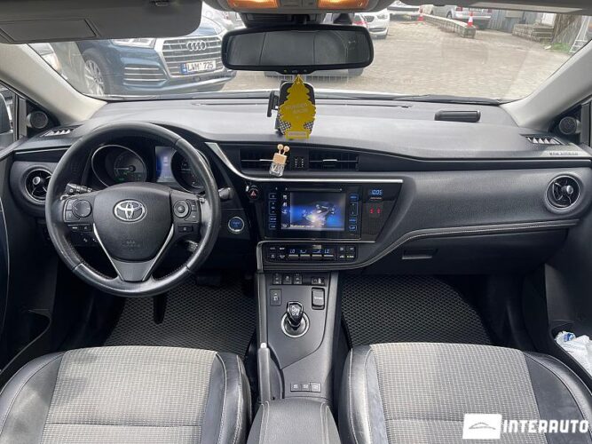 Toyota Auris 37 interauto-car