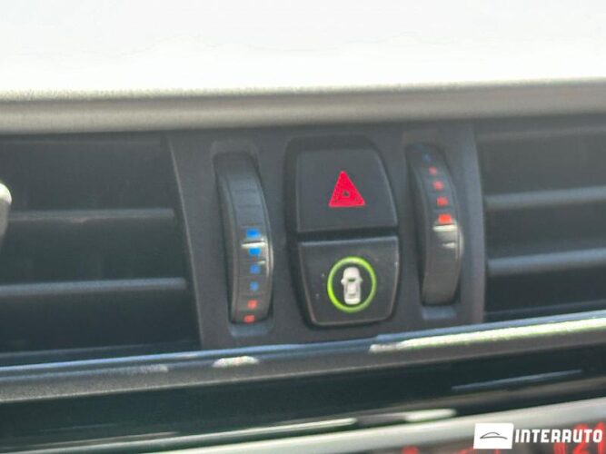 BMW X5 2.5D 44 interauto-car