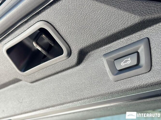BMW X5 2.5D 55 interauto-car
