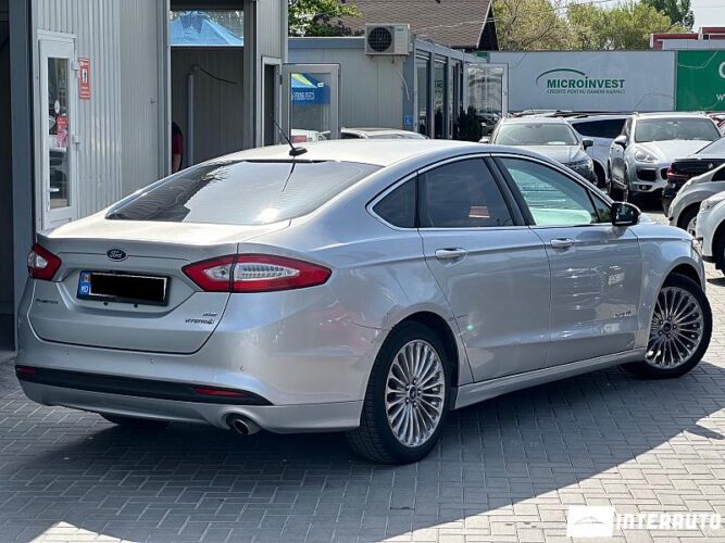 Ford Fusion 31 interauto-car
