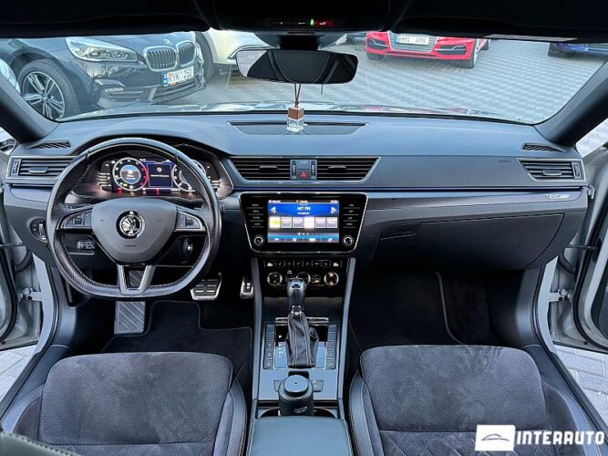 Skoda Superb 46 interauto-car