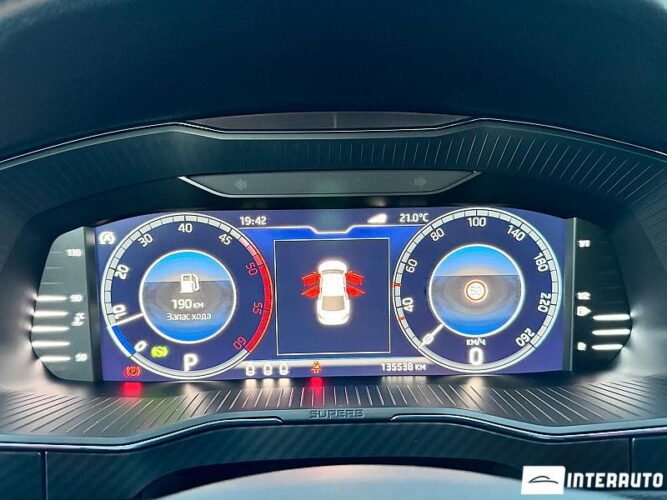 Skoda Superb 48 interauto-car