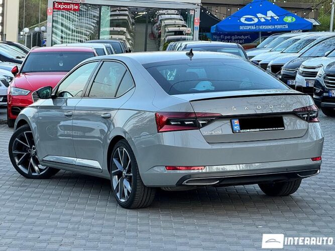 Skoda Superb 43 interauto-car