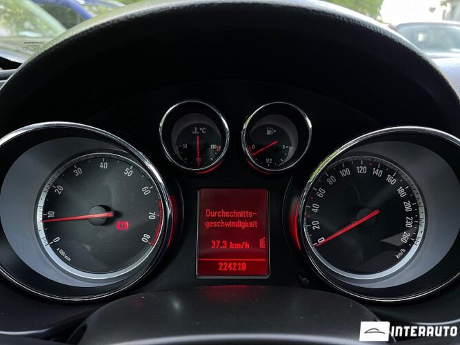 Opel Insignia 36 interauto-car