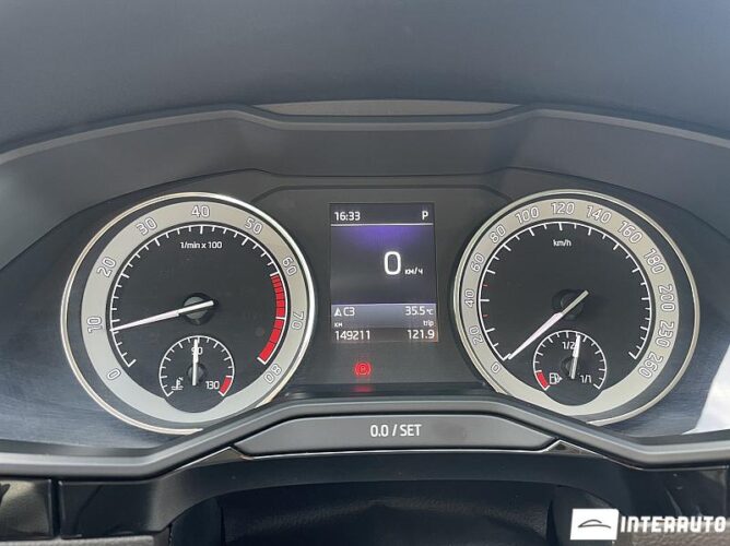 Skoda Superb 50 interauto-car