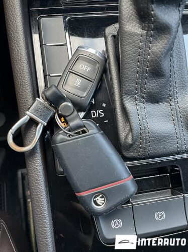 Skoda Superb 56 interauto-car