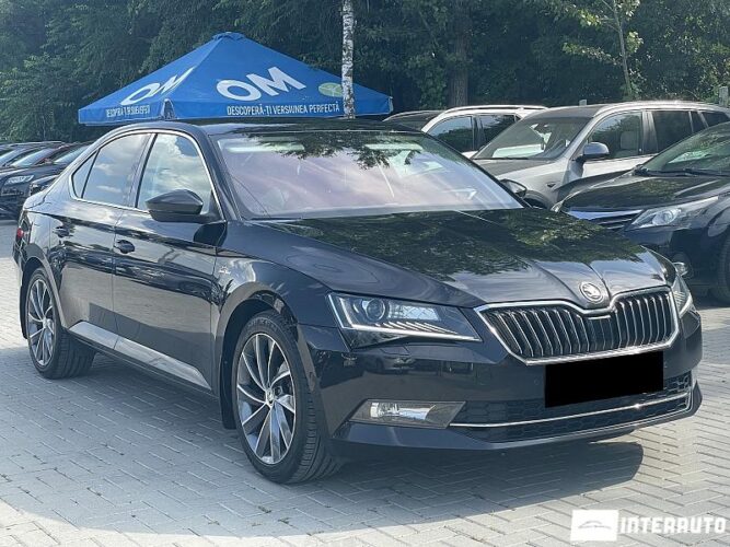 Skoda Superb 41 interauto-car