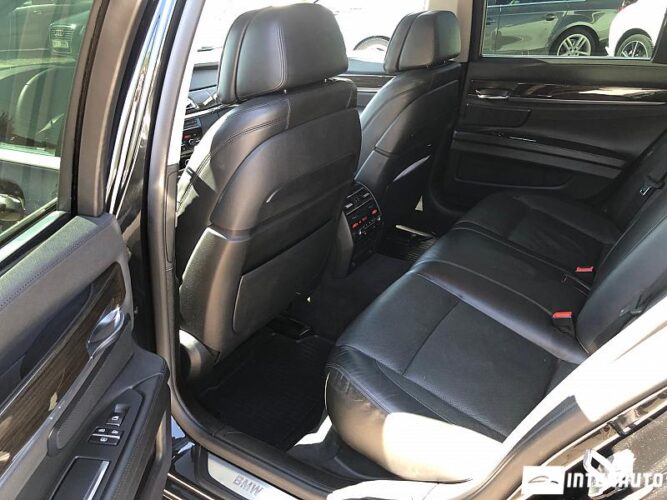 BMW 730 48 interauto-car