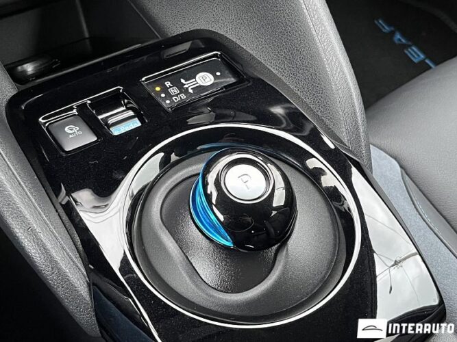 Nissan Leaf 51 interauto-car