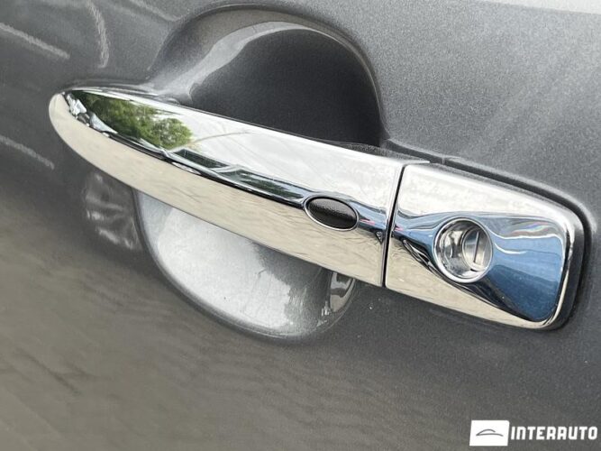 Nissan Leaf 41 interauto-car