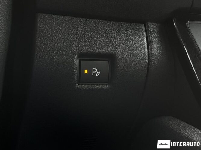 Nissan Leaf 48 interauto-car