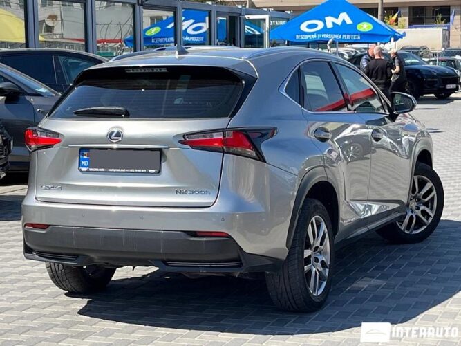 Lexus NX 300H 28 interauto-car