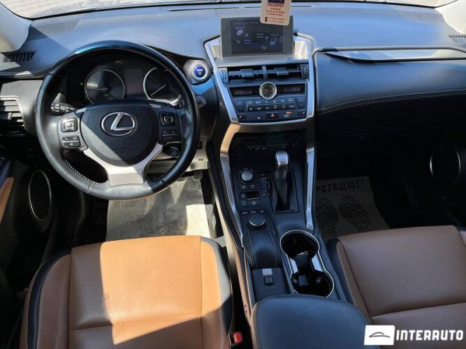 Lexus NX 300H 31 interauto-car