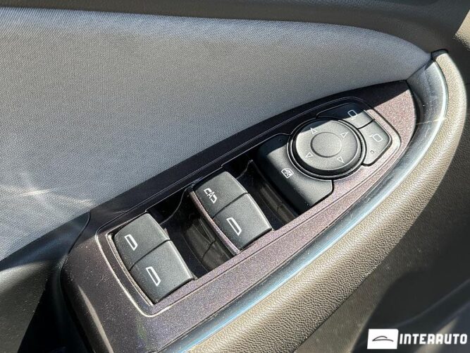 Chevrolet Malibu 46 interauto-car