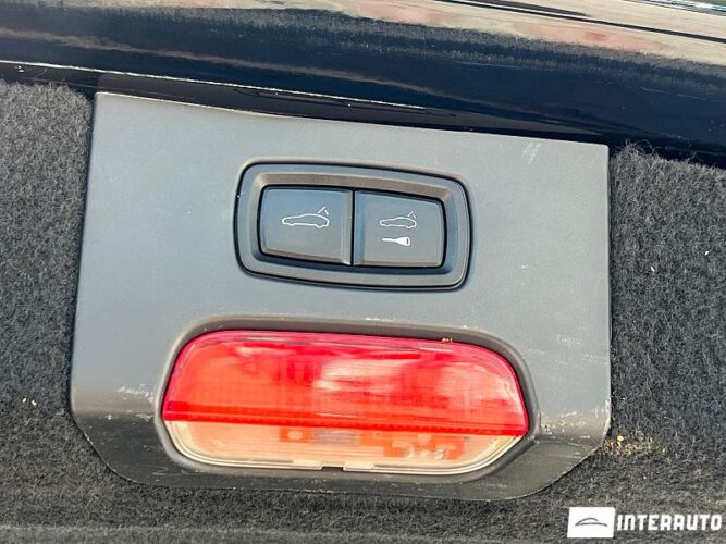 Porsche Cayenne 51 interauto-car