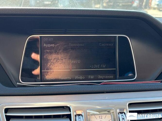 Mercedes E 300h 38 interauto-car