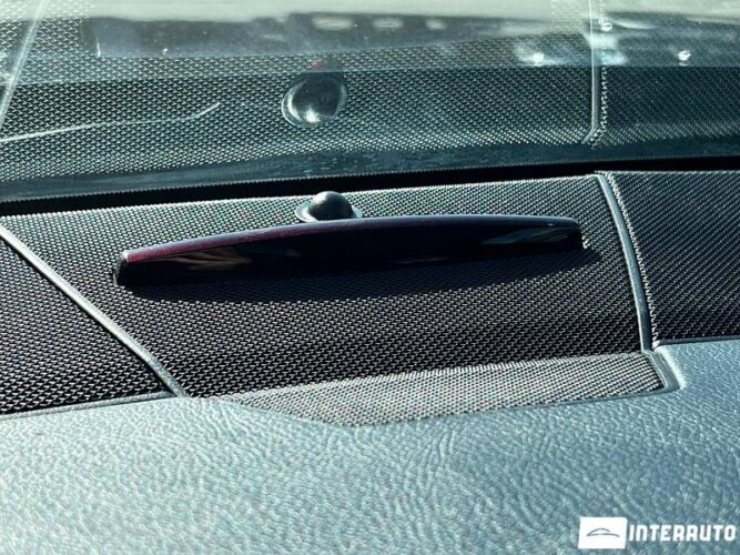 Mercedes E 300h 37 interauto-car