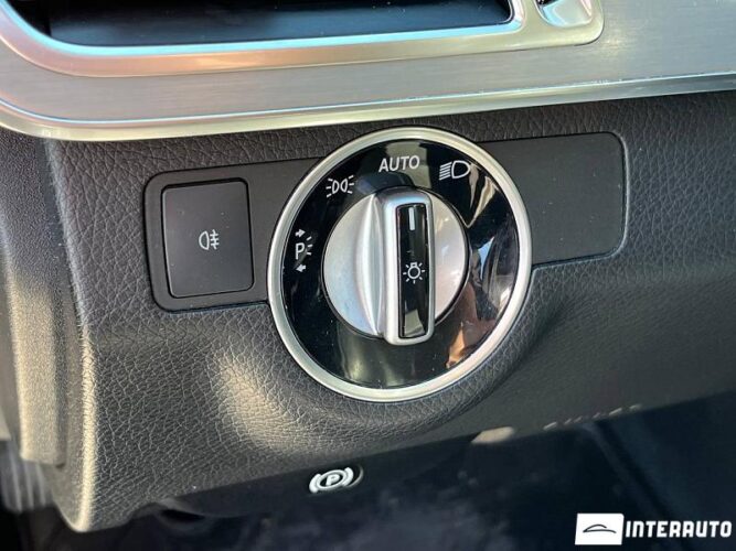 Mercedes E 300h 42 interauto-car