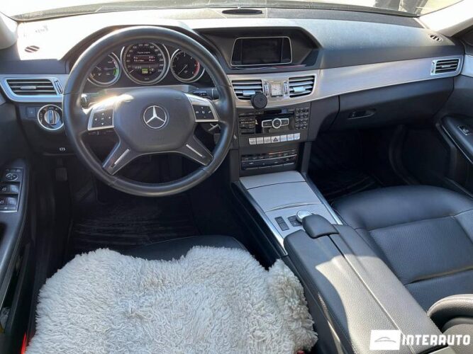 Mercedes E 300h 35 interauto-car