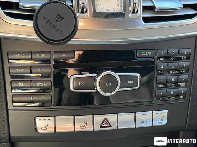 Mercedes E 300h 39 interauto-car