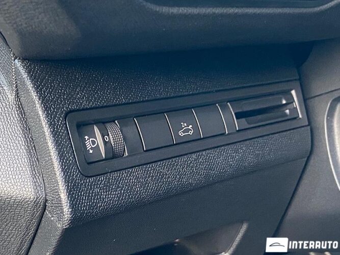 Peugeot 3008 38 interauto-car